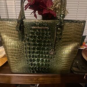 Brahmin handbag and matching card holder